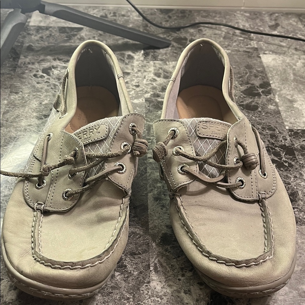Sperry women’s Light Gray Boat Shoes